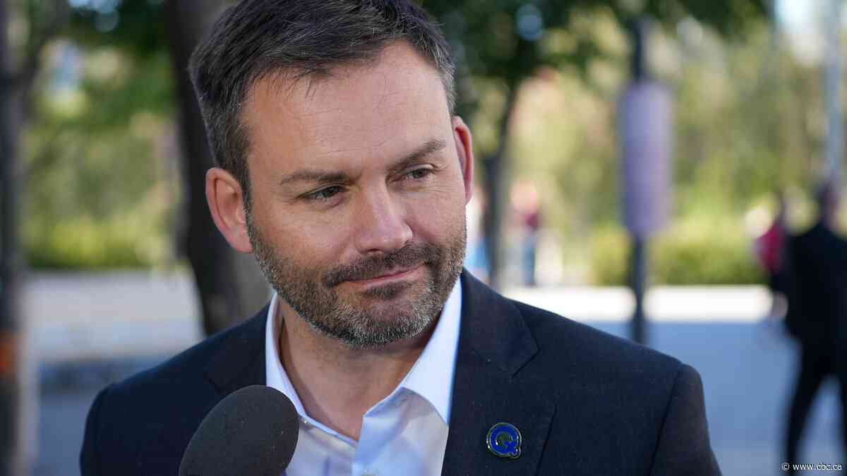 PQ leader says he wants to be a premier for all Quebecers