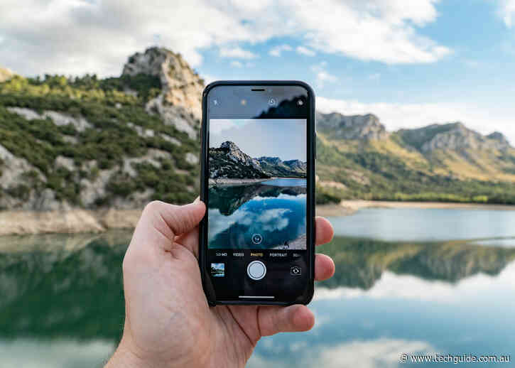 When Smartphone Zoom Ruins a Good Photo: What Happens to Detail After You Crop In