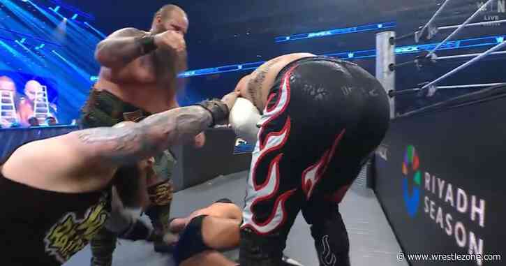 Rey Fenix’s Botched Dive on SmackDown Has Wrestling Fans Doing a Double Take