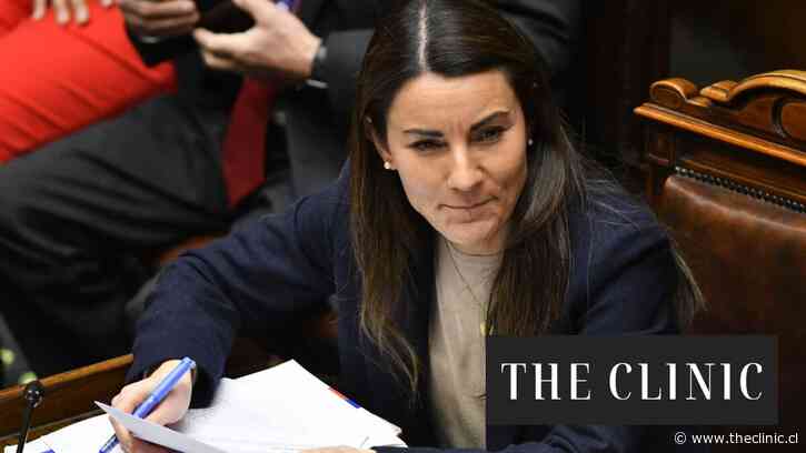Ministra Arzola defiende descontinuación de “Yo elijo mi PC”: “No está teniendo el impacto que uno esperaría en los aprendizajes”