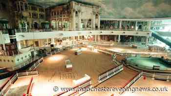 Gold leaf, last-minute panic and 3am queues: Inside the opening of the Trafford Centre