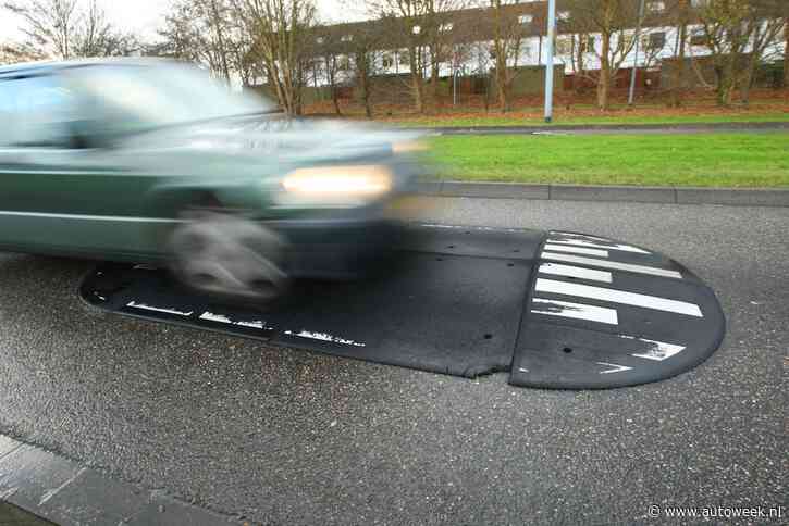 'Ik zie anderen altijd erg hard over drempels rijden, daarmee slopen ze toch het onderstel?'