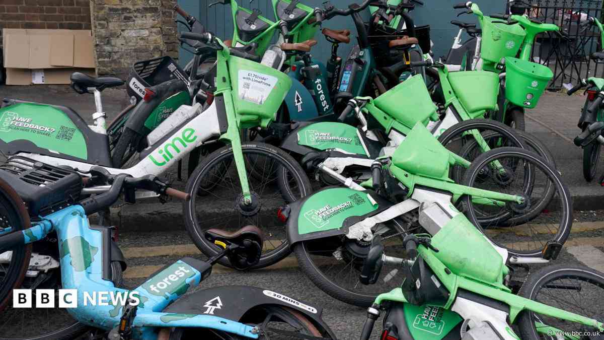 Speed up regulation for 'Wild West' e-bike schemes, says mayor