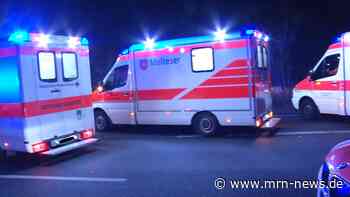Worms – Schwerer Unfall auf B9: Sieben Verletzte – Auto kippt nach Zusammenstoß auf die Seite
