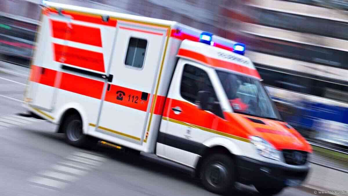 Betrunkener Senior missachtet Vorfahrt: Jugendlicher bei Unfall schwer verletzt