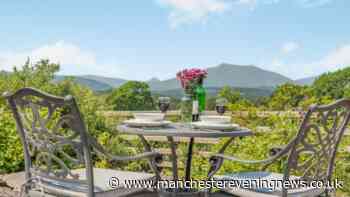 'Stunning gem' North Wales getaway with 'best view in UK' and wood fire hot tub