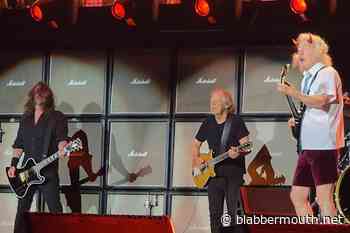 Watch: DAVE GROHL Joins AC/DC On Stage For 'Highway To Hell' Performance At MetLife Stadium