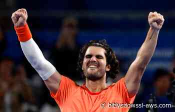Alcaraz pasa a cuartos en el ATP 500 de Tokio