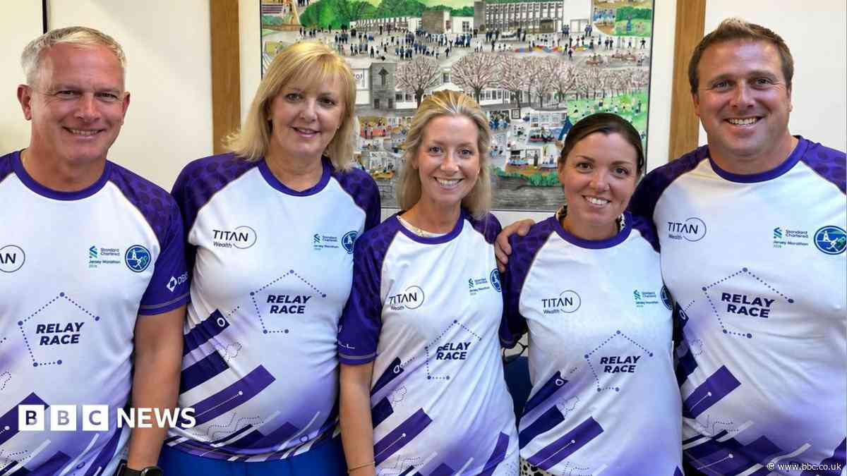Friends and fitness motivate marathon runners
