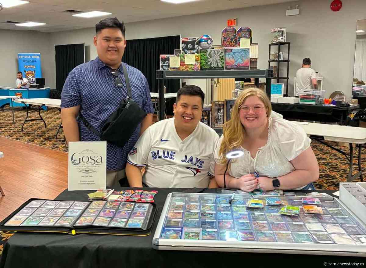 First-ever Sarnia Card Show brings collector community together