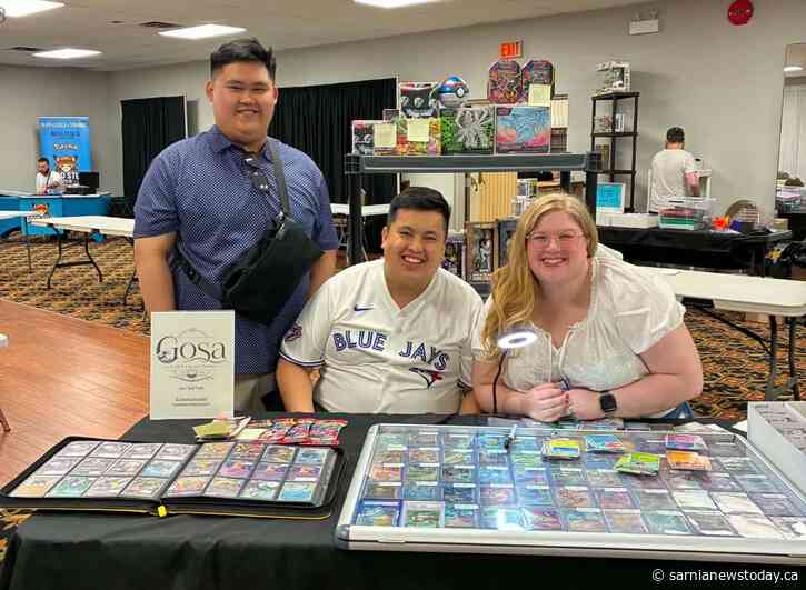 First-ever Sarnia Card Show brings collector community together