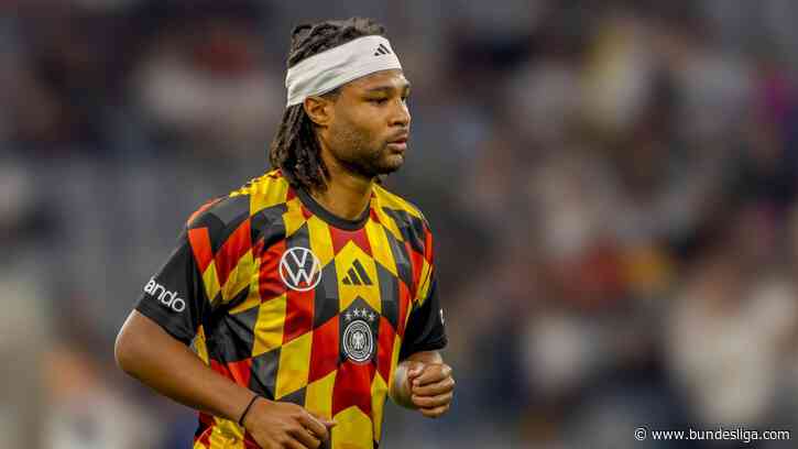 Serge Gnabry leaves Germany camp to return to Bayern Munich