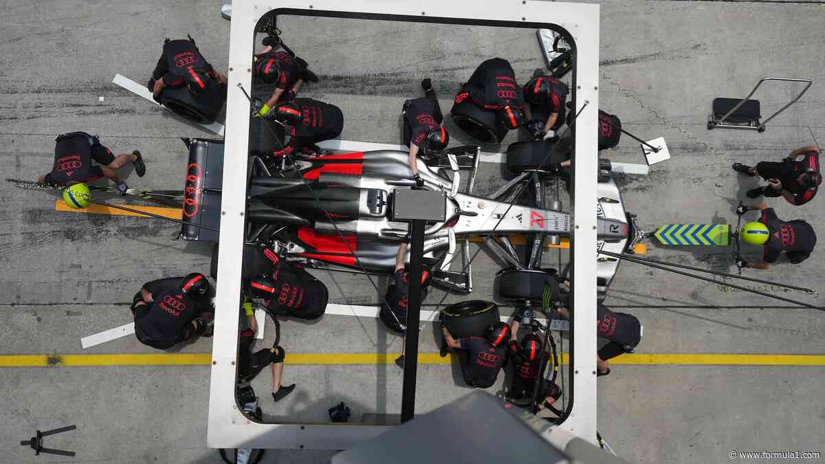 What are the tyre strategy options for the Bahrain GP in Malaysia?
