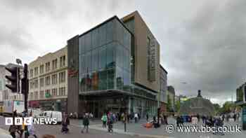 Teenager taken to hospital after Glasgow shopping centre gang attack