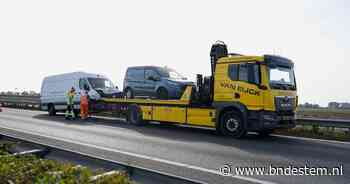 Kop-staartbotsing tussen drie auto’s op A27 bij Nieuwendijk