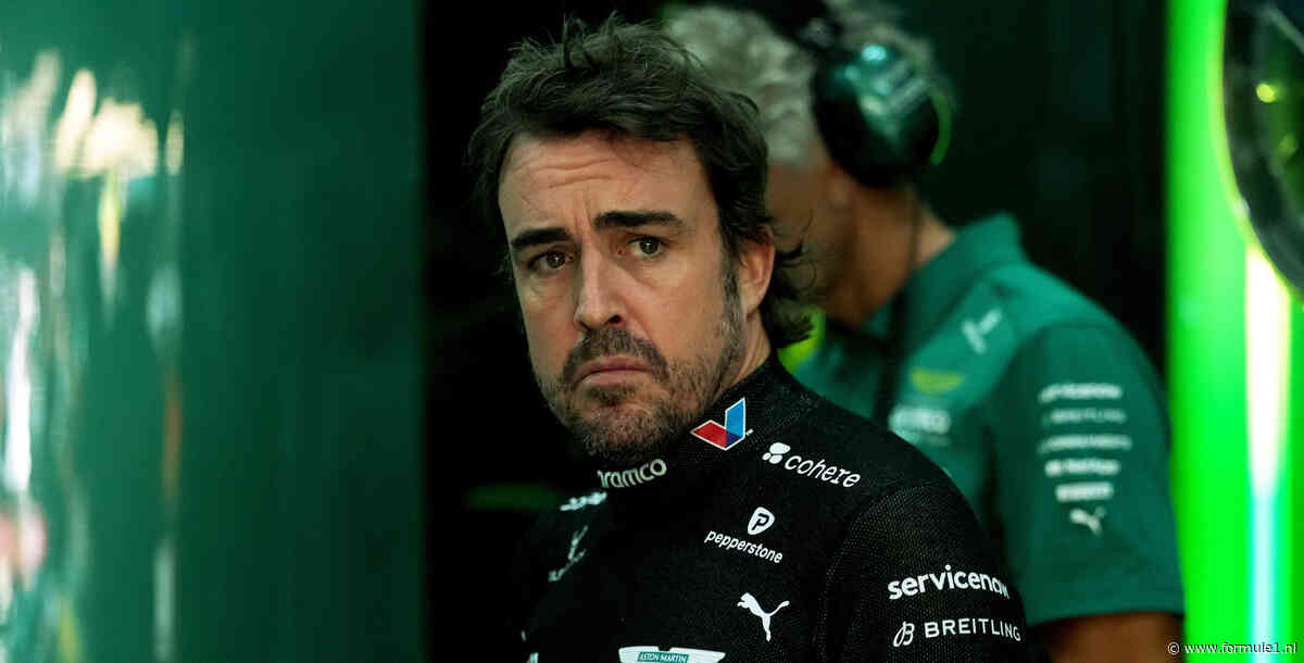 Hamilton verrast met compliment aan Alonso: ‘Veel coureurs kunnen niet aan hem tippen’
