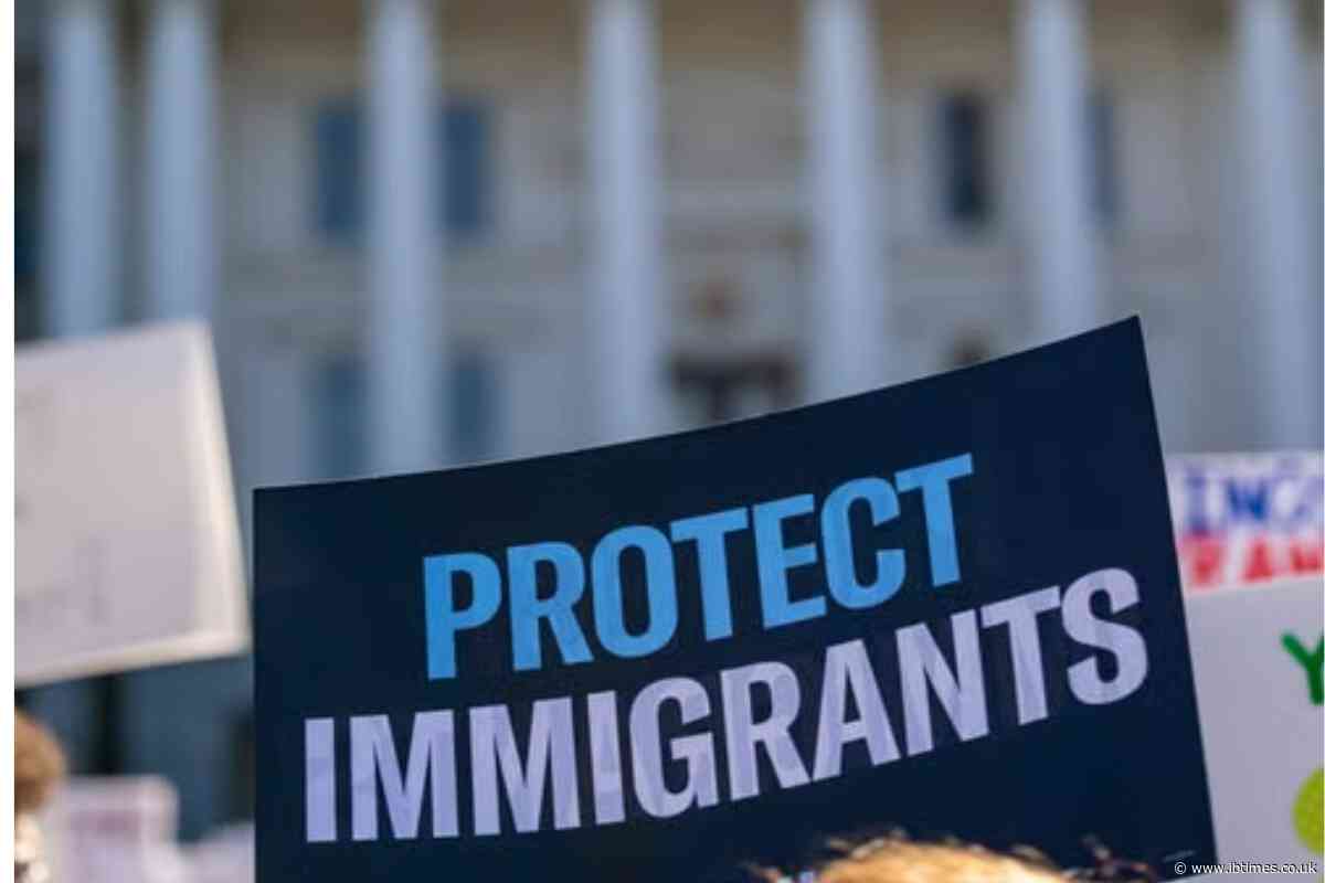 ICE Agents Reportedly Tagged Protest Observers as a 'Threat to Law Enforcement' in a Palantir Database