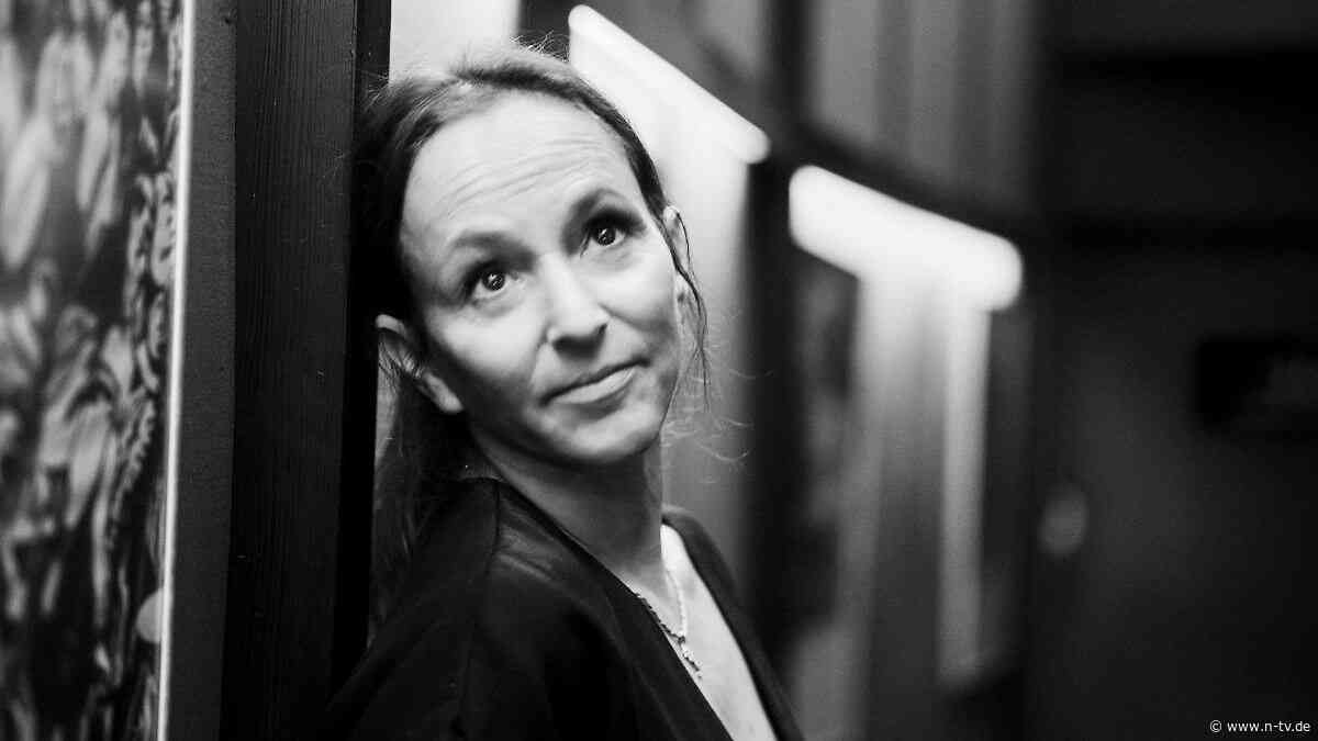 "Hab' schon ausgemistet": Sharon Brauner sagt (und singt) "Bye bye Berlin"