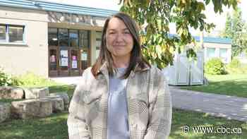 Students displaced from flooded Winnipeg school missing class time over transportation issues