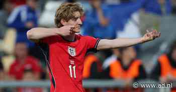 Engeland raast over Kroatië heen: Anthony Gordon vergroot marge