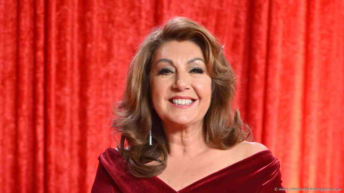 Jane McDonald flooded with support after announcing 'final ever' run of shows