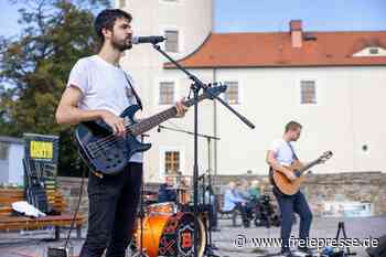 Freiberg: Straßenmusikfest sorgt für gelöste Stimmung auf dem Schlossplatz