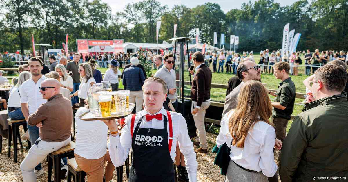 Over de top en een vleugje Parijs: dit is dé tent waar je zaterdag wilde zijn op de Military in Boekelo