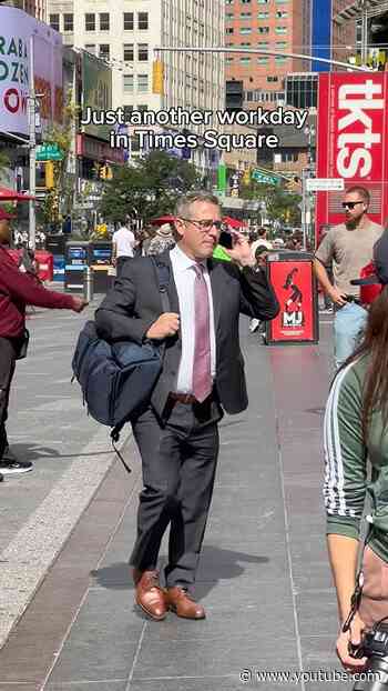 POV: your office is in Times Square 🏙️🌟 #NYC #TimesSquare #Midtown #TimesSquareNYC #OfficeWorkers