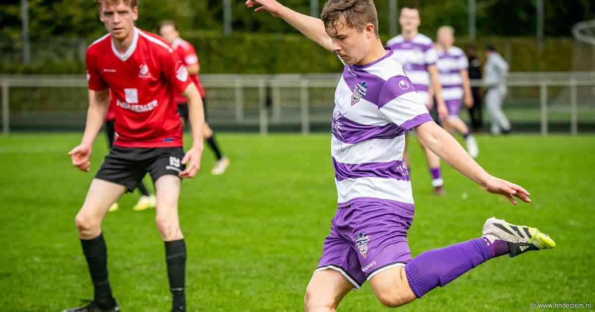 Vier rode kaarten kleuren de zaterdag in 5C, maar TVC Breda pakt de hoofdrol met late overwinning: ‘Dat was puur op karakter’