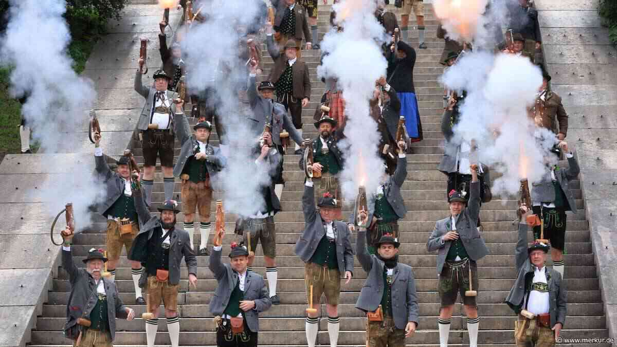 Jahrhundertealte Tradition zum Abschluss der Wiesn: Deswegen knallt’s am Sonntag