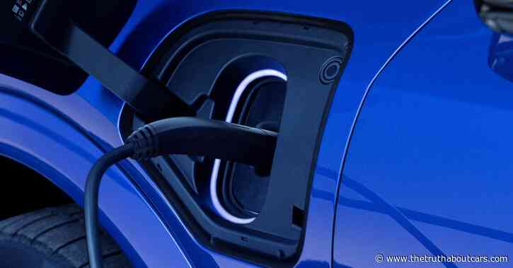 Escalade IQ Ditches CCS, Gets 19.2-kW Charging Standard