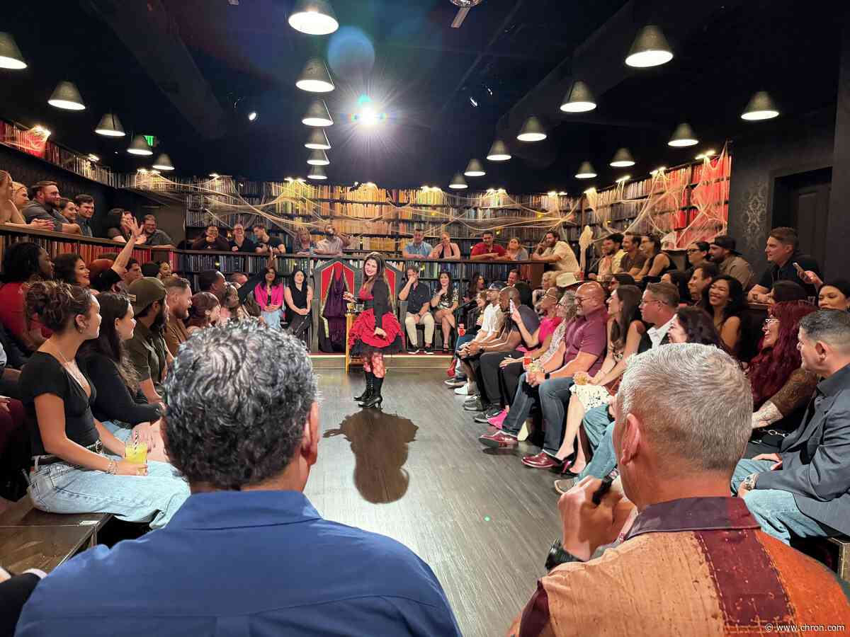 How Houston actors keep 'Drunk Dracula' from flying off the rails