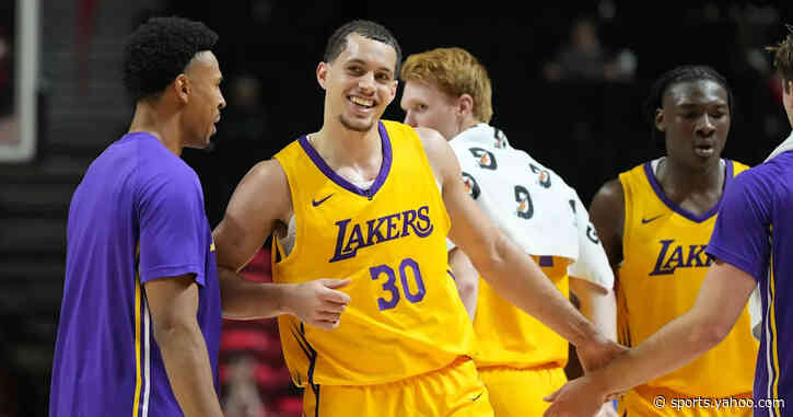 Lakers Training Camp Notebook: Chris Mañon ‘fantastic’ in practice