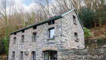 'Romantic' North Wales cottage 'in wooded autumnal landscapes'