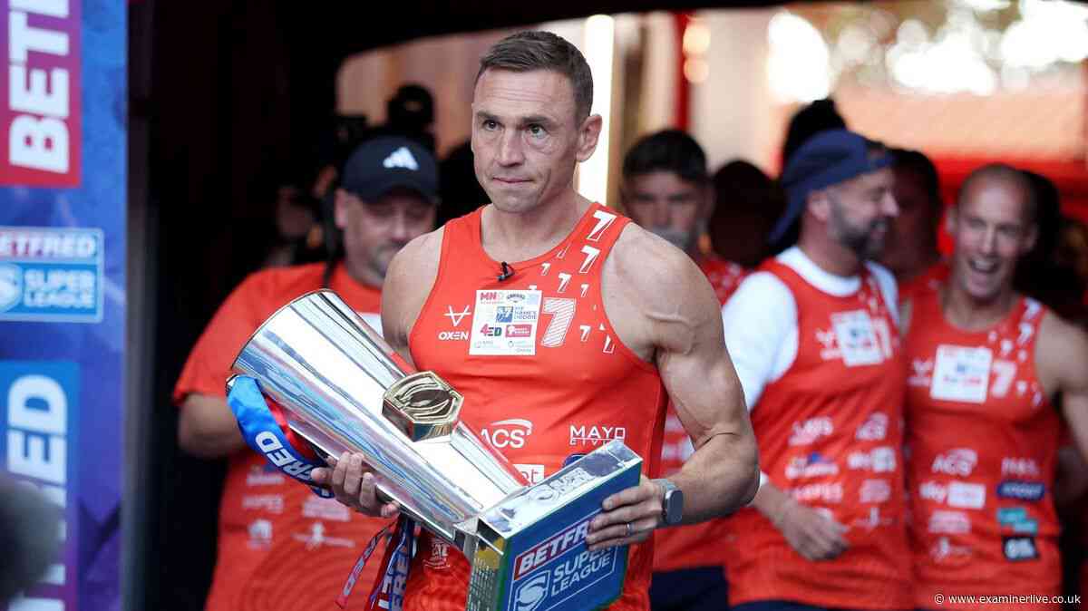 Sir Kevin Sinfield makes final gesture to cheering fans after completing latest epic challenge