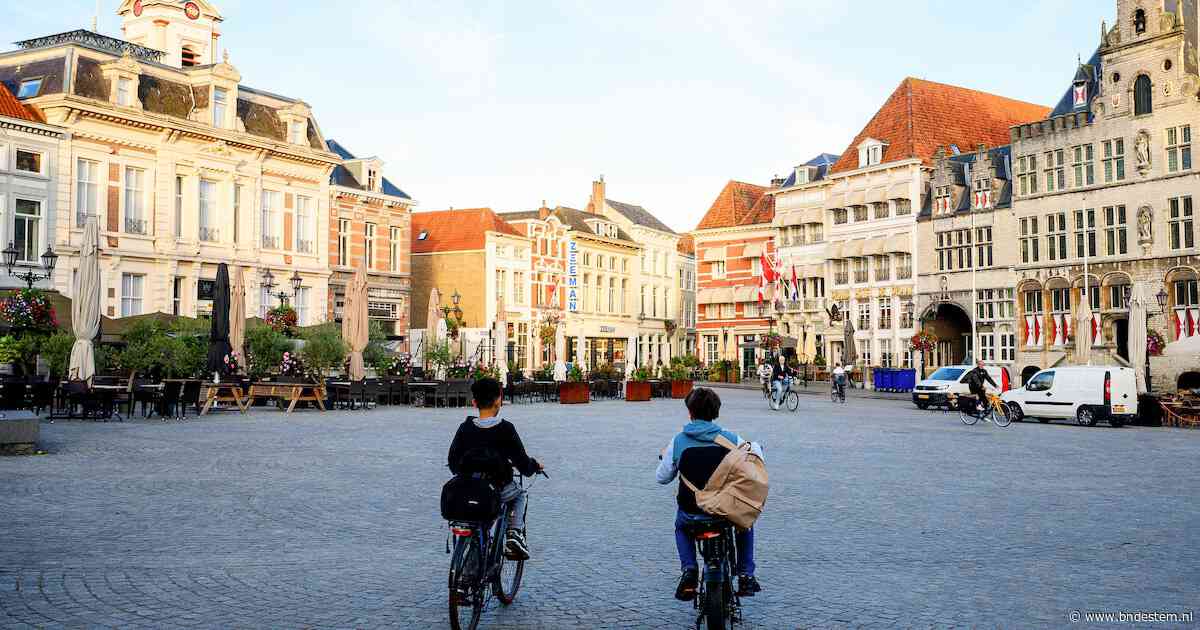 Fietsverbod in de maak voor Bergse winkelstraten en Grote Markt, overtreders betalen 190 euro boete