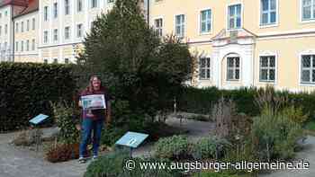 Riechen und probieren erlaubt: Sie bringt den Roggenburger Klostergarten zum Leben