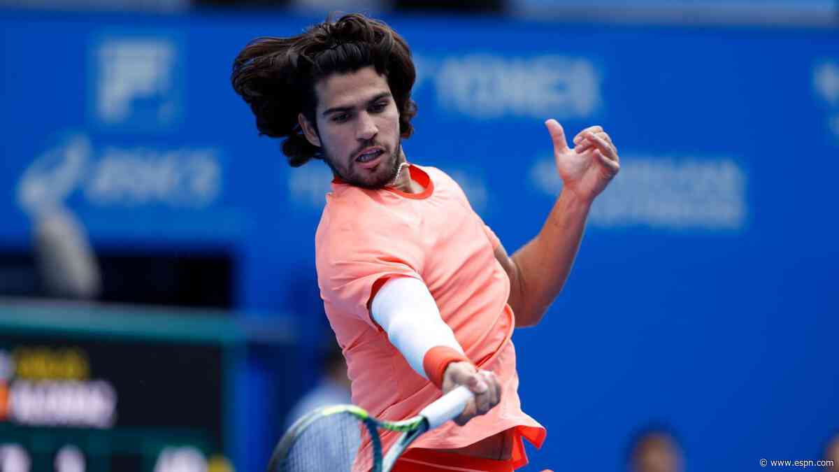 Alcaraz moves on to Tokyo semifinals after Shapovalov retires with injury
