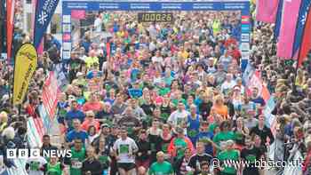 Thousands gather in Glasgow for Great Scottish Run