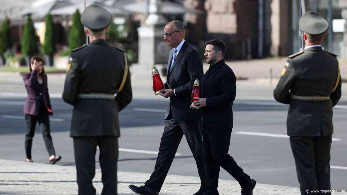 Krieg gegen die Ukraine: Merz besucht Kiew - Russland greift Brücke an