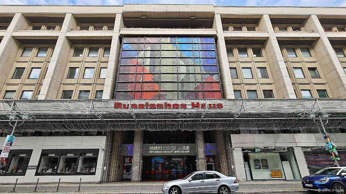 Möglicher Sanktionsverstoß: Bericht: Ermittlungen gegen Russisches Haus in Berlin