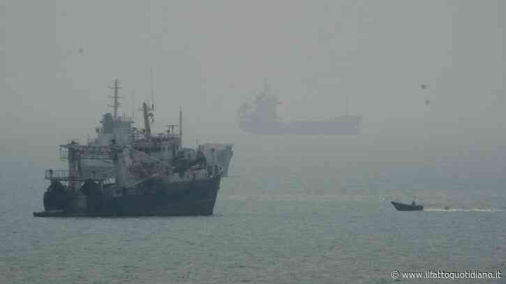 Iran: “Arrivata una serie di nuove proposte dagli Usa”. Colpita una nave cisterna nello Stretto di Hormuz