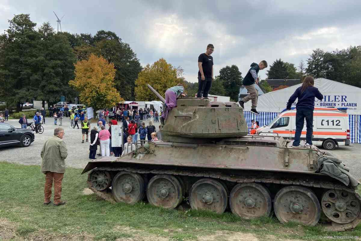 Protest, ein Stein und politischer Schlagabtausch: Das skurrile Ringen um Einheit in Mödlareuth