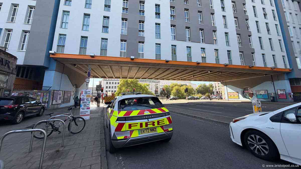 Block of flats evacuated in Bristol as fire unfolds - updates