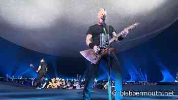 Watch: METALLICA Performs 'Devil's Dance' For First Time In 18 Years At Second Show Of Las Vegas Sphere Residency
