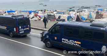 Spaanse politie begint met ontruiming groot migratenkamp Ceuta