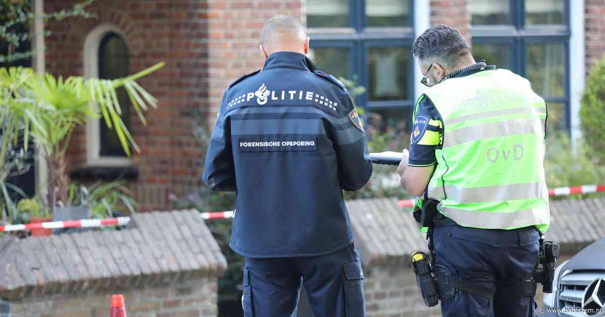 Overleden man gevonden in huis in Bergen op Zoom, politie houdt 38-jarige Roosendaler als verdachte aan