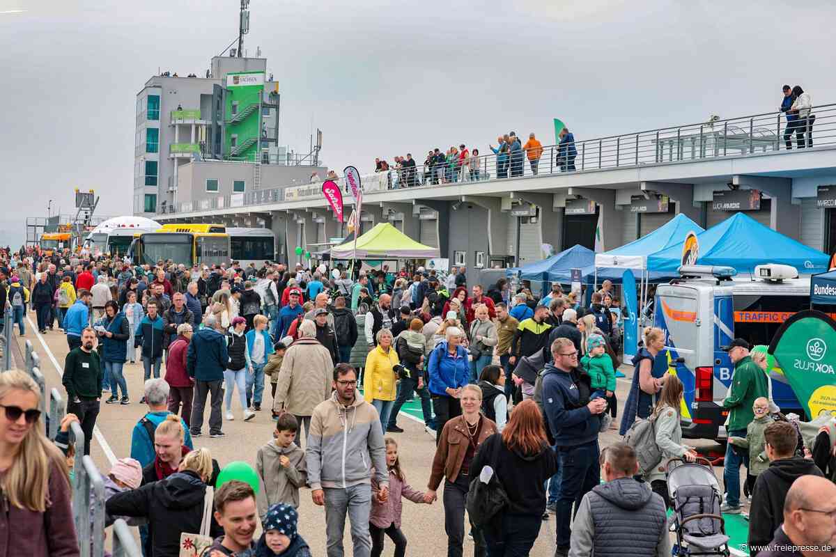 Tausende Besucher strömen zum Sachsenring: Die schönsten Fotos vom Verkehrssicherheitstag