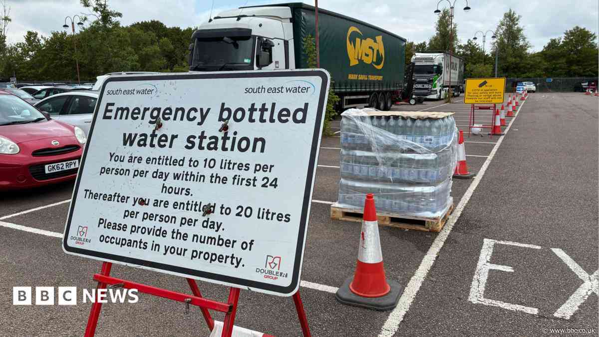 Hundreds without water due to burst main