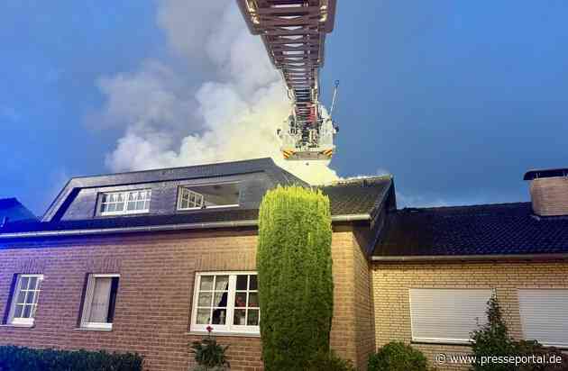 FW Niederkrüchten: Feuerwehr löscht Dachstuhlbrand in Niederkrüchten / Brand beschädigt zwei Haushälften, verletzt wurde niemand